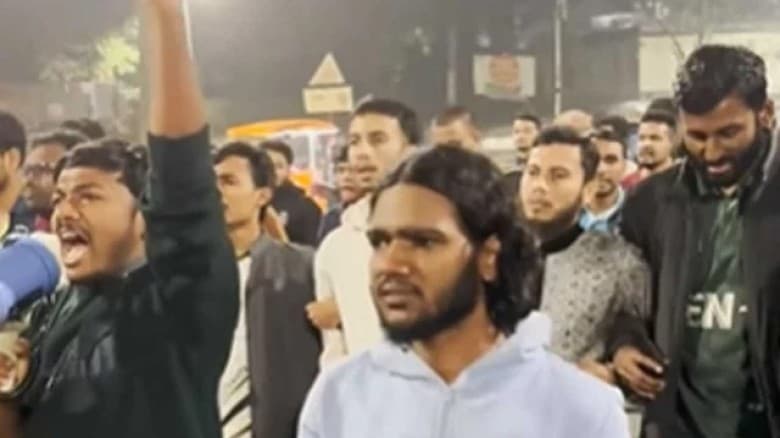 হাদির মৃত্যুতে উত্তাল রাজধানী, বিভিন্ন স্থানে বিক্ষোভ