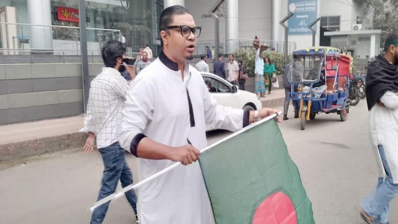ভারতীয় দূতাবাসে ঘৃণা জানাতে রাশেদ প্রধানের একক পদযাত্রা
