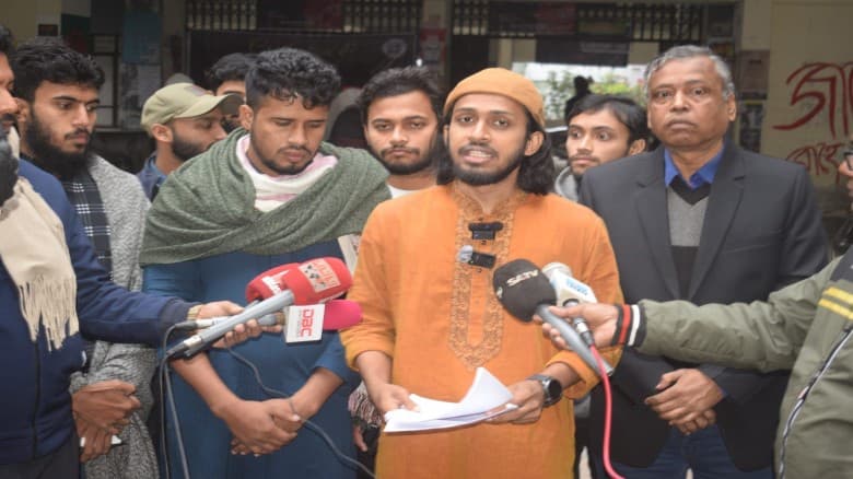 রাকসুর আল্টিমেটাম: পদত্যাগের খোঁজে বিভাগে বিভাগে সালাহউদ্দিন আম্মার