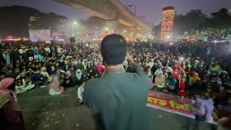 শাহবাগে অবরোধ চালিয়ে যাওয়ার ঘোষণা ইনকিলাব মঞ্চের