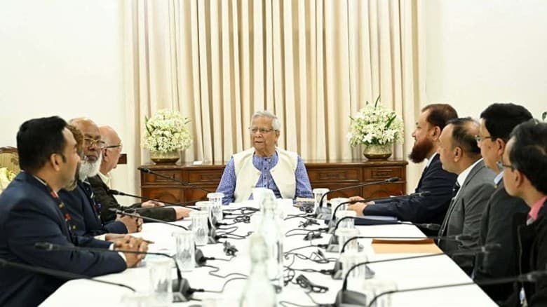আওয়ামী লীগের বর্বরোচিত ঘটনাগুলো ইতিহাসে বিরল বলে মন্তব্য করেছেন প্রধান উপদেষ্টা।