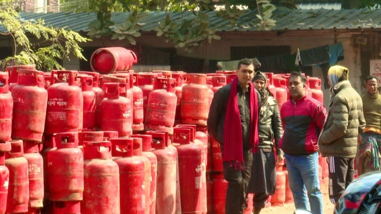 দেশজুড়ে এলপিজি ডিলারদের ধর্মঘট, রাজশাহীতেও গ্যাস বিক্রি বন্ধ