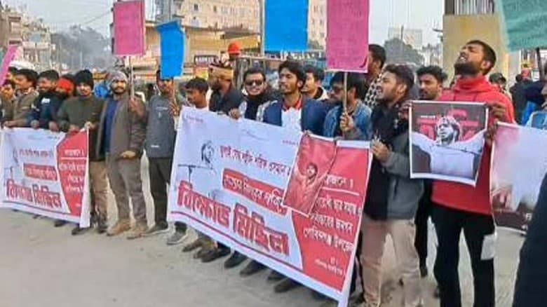 গোবিন্দগঞ্জে ওসমান হাদি হত্যার বিচারের দাবিতে বিক্ষোভ