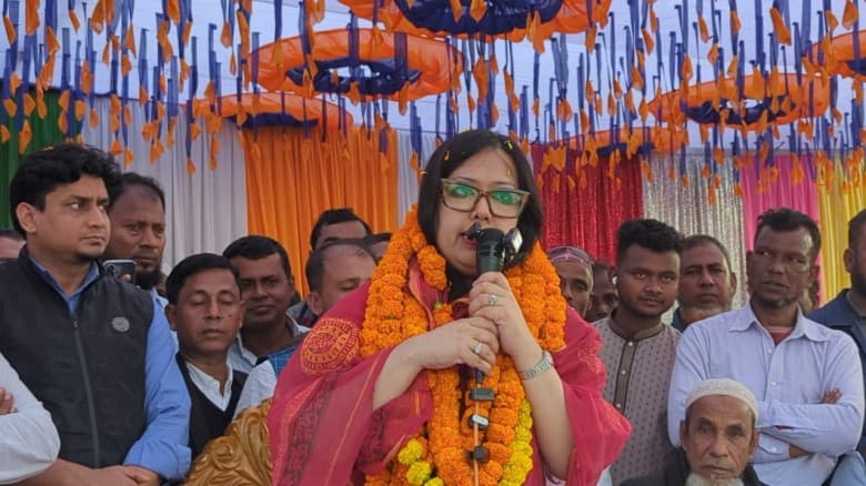 এমপি সাহেবরা সরকারি বরাদ্দের ৫০ ভাগ নিজেরা রাখে: রুমিন ফারহানা