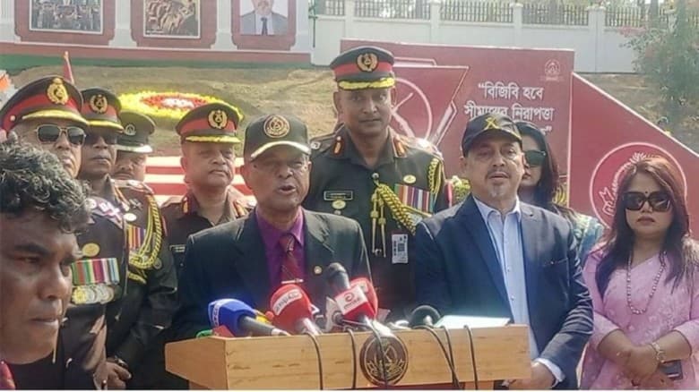 সাহস থাকলে দেশে এসে আইনের মুখোমুখি হন: স্বরাষ্ট্র উপদেষ্টা