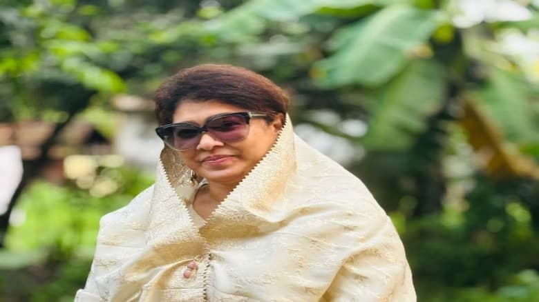 ঋণ, মামলা ও আপিলের ঘূর্ণিপাকে যশোর-২ : সাড়ে ৯ কোটি টাকার ঋণফাঁদে সাবিরা নাজমুল মুন্নী।