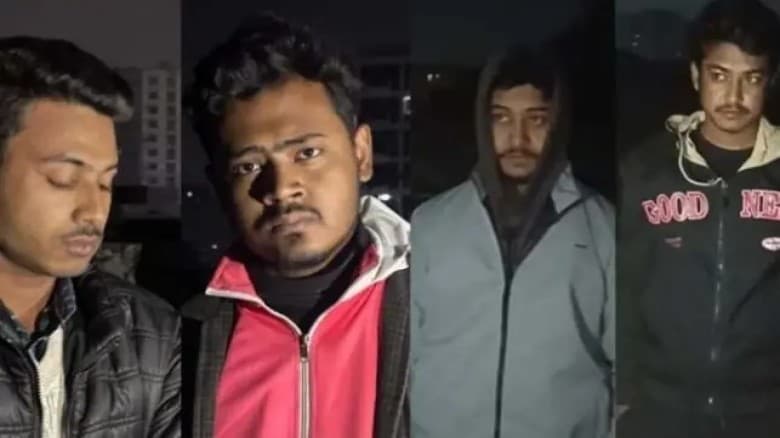 ঢাবির হল থেকে গাঁজা সেবনকালে ছাত্রদল কর্মীসহ চারজন আটক