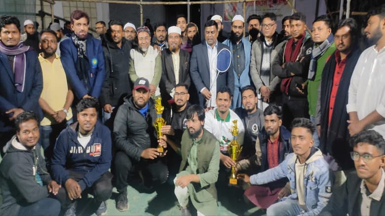 ফ্যাসিবাদ বিরোধী সকল ছাত্র সংগঠনের অংশগ্রহণে সাতক্ষীরায় জুলাই ঐক্য ব্যাডমিন্টন টুর্নামেন্ট অনুষ্ঠিত