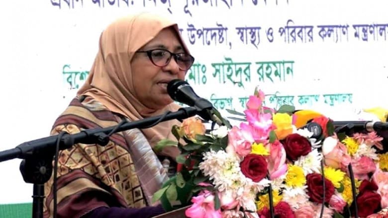 আগামী প্রজন্মের জন্য একটি নিরাপদ দেশ রেখে যেতে চাইলে সবাইকে হ্যাঁ ভোট দিতে হবে : স্বাস্থ্য উপদেষ্টা