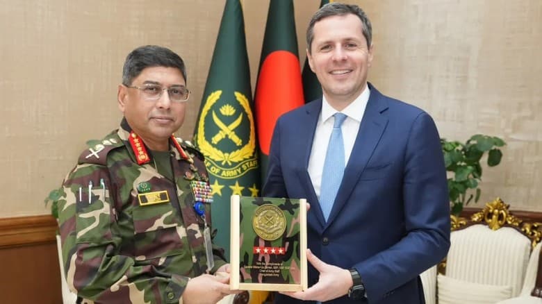 সেনাপ্রধানের সঙ্গে ইতালি প্রতিনিধিদলের সাক্ষাৎ