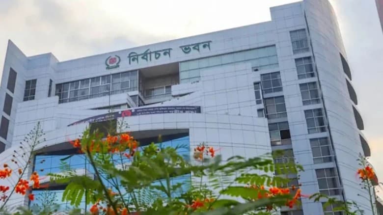 নির্বাচন থেকে সরে দাঁড়ালেন ৩০৫ জন, প্রতীক পাচ্ছেন ১৯৬৭ প্রার্থী