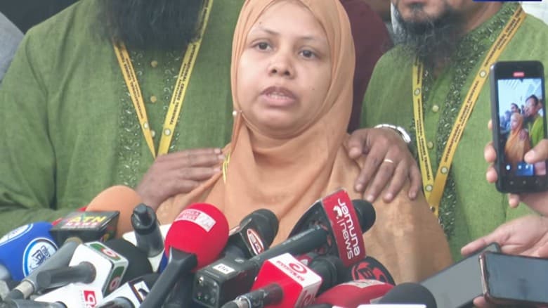 খু\\নি\\র ভিডিও থাকার পরও তিন বছরের সাজা হয় কীভাবে, প্রশ্ন শহীদ আনাসের মায়ের