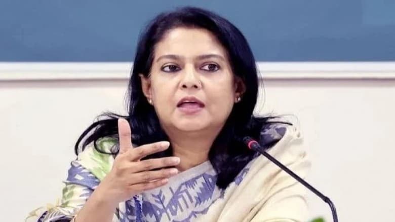 বিআরটিসির প্রতিটি বাস থেকে কালো ধোঁয়া বের হয়: পরিবেশ উপদেষ্টা