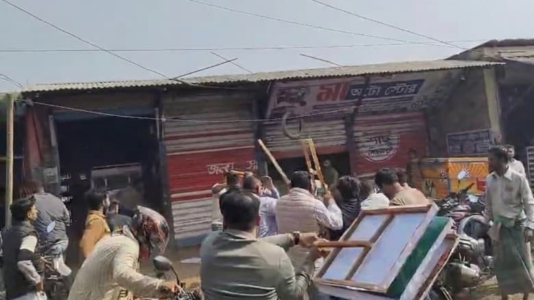 না ভোট’ স্ট্যাটাস ঘিরে বিএনপি-জামায়াত সংঘর্ষ, আহত ১২