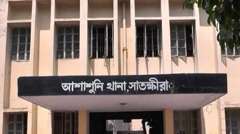 হেলমেট না থাকায় সেনা সদস্যের মারধর, যুবকের মৃত্যু