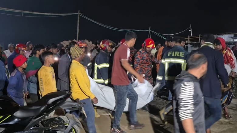 বগুড়ায় হিমাগারের ছাদ ধ্বসে শ্রমিক নিহত আহত ৪