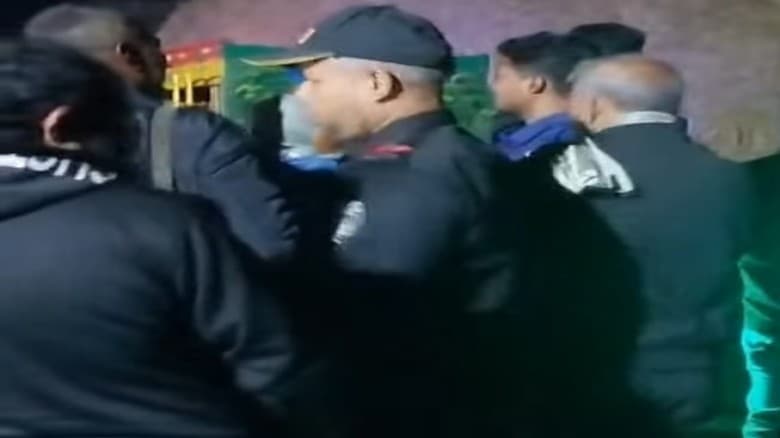 বিএনপিরে পথসভায় খিচুড়ি দেওয়ায় তদন্ত কমিটির হানা