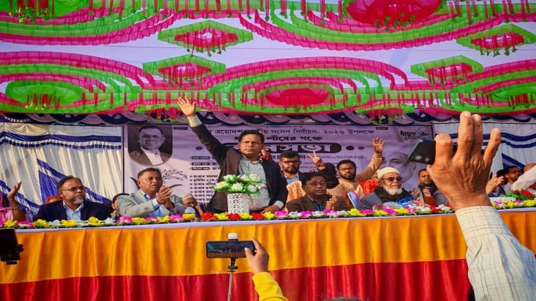 বাউফলে শ্রমিক লীগের সাধারণ সম্পাদক যোগ দিলেন বিএনপিতে