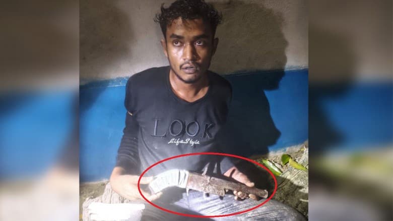 ডাকাতি করতে গিয়ে হাতেনাতে অস্ত্রসহ আটক যুবদল কর্মী