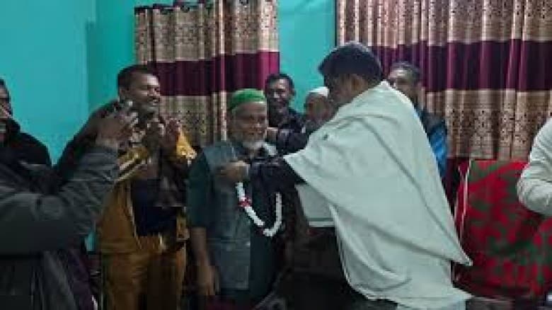 দিরাই-শাল্লায় শিশির মনিরের হাতে  বিএনপির দুই শতাধিক নেতাকর্মীর যোগদান