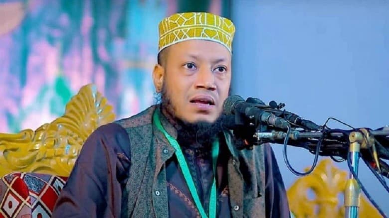 কুষ্টিয়া-৩ আসনে জামায়াত প্রার্থী মুফতি আমির হামজা হাসপাতালে ভর্তি