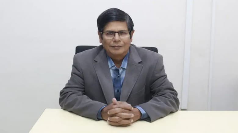 সাবেক সচিব শহিদ খানের ৪ ব্যাংক হিসাব অবরুদ্ধের আদেশ