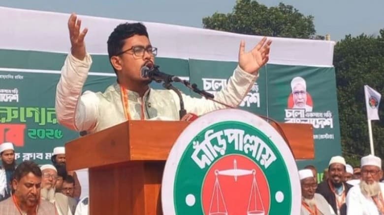 যাদের হাতে নিজ নেতাকর্মীরাই নিরাপদ নয়,দেশ কীভাবে নিরাপদ হবে:ভিপি সাদিক কায়েম
