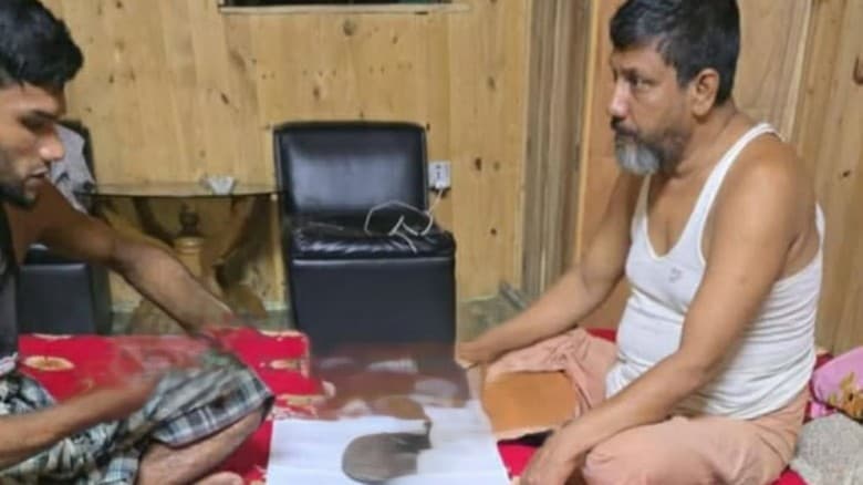 ইয়াবাসহ উপজেলা কৃষক দলের আহ্বায়ক আটক