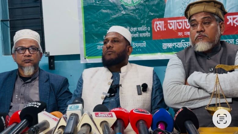 ব্রাহ্মণবাড়িয়া-৪ আসনে জামায়াত প্রার্থীর গাড়িতে বিএনপির হামলার অভিযোগ