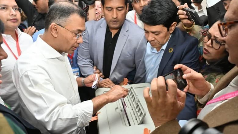 দেশের মানুষ ভোটাধিকার প্রয়োগের মাধ্যমে একটি নতুন গণতান্ত্রিক বাংলাদেশের সূচনা করবেন