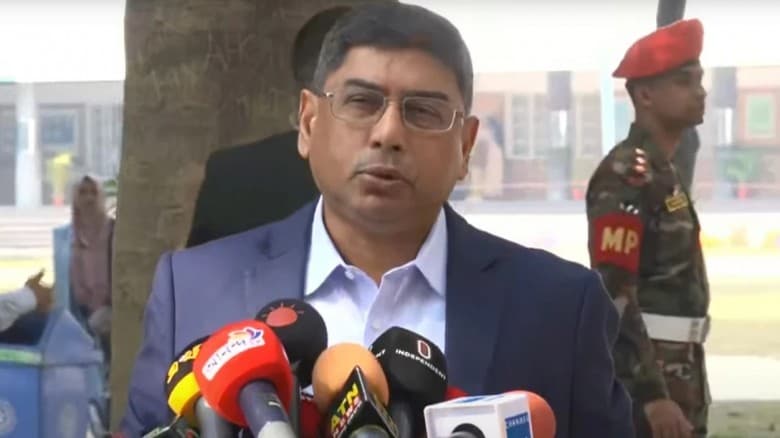 ভোট দিলেন সেনাবাহিনী প্রধান