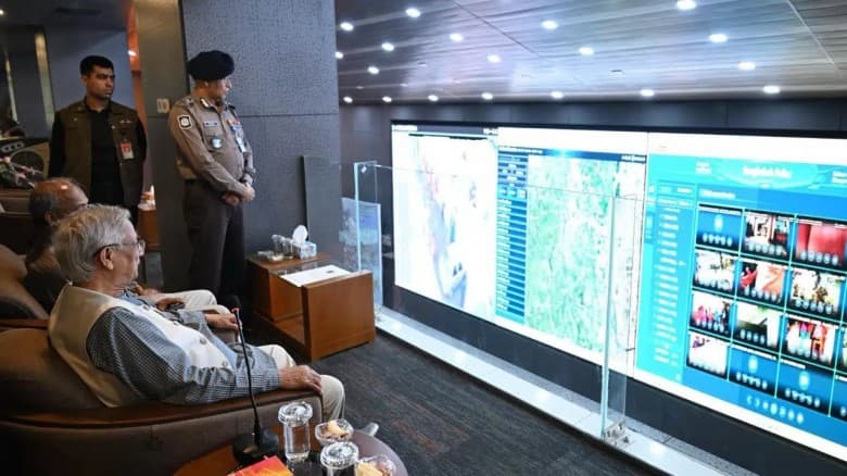 ভোটদানের চিত্র পর্যবেক্ষণে প্রধান উপদেষ্টা