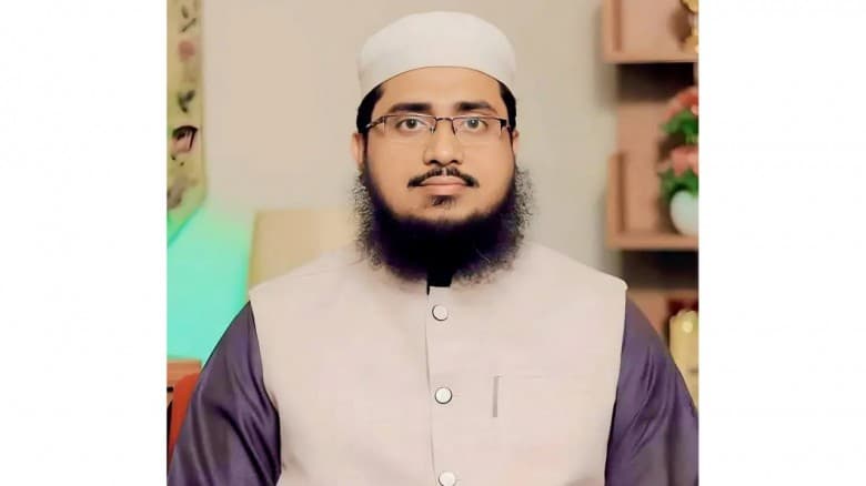 প্রার্থী হিসেবে নির্বাচনে অংশ নেওয়ায়  খতিবের কে অব্যাহতি