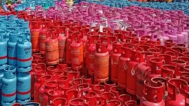 এলপি গ্যাসের ওপর প্রদেয় ভ্যাট কমিয়েছে সরকার