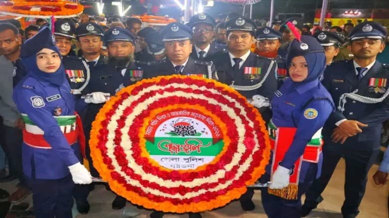 বরগুনায় পুলিশ সুপারের ভাষা  শহীদদের প্রতি শ্রদ্ধা নিবেদন