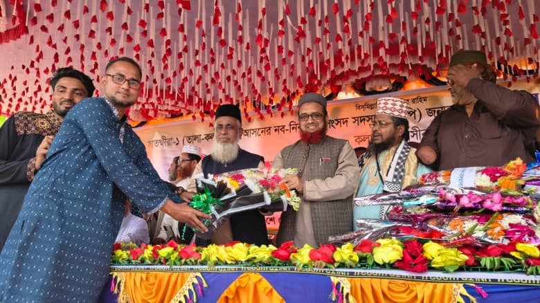 গণসংবর্ধনায় দল-মতের ঊর্ধ্বে উন্নয়নের অঙ্গীকার এমপি ইজ্জত উল্লাহর