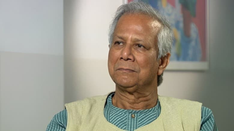 ৪ অপরাধে ড. ইউনূসের বিরুদ্ধে মামলার ঘোষণা ঢাবি শিক্ষকের