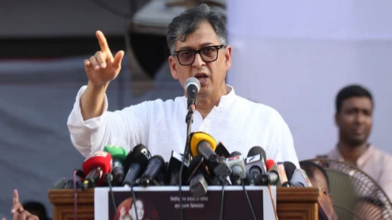 একদিনের ব্যবধানে পিলখানা হত্যাকাণ্ডের পুনঃতদন্ত চান না স্বরাষ্ট্রমন্ত্রী