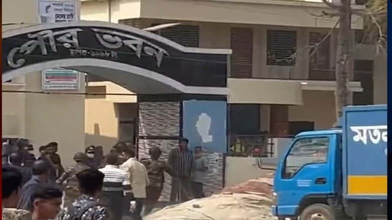 টেন্ডার নিয়ে বিএনপির দুই  গ্রুপের সংঘর্ষ, আহত ৫