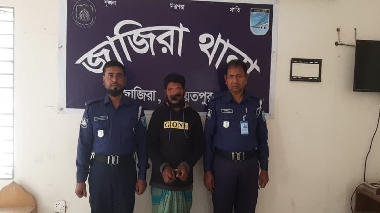 শরীয়তপুর জাজিরায় ৩৪ পিস ইয়াবাসহ মাদক ব্যবসায়ী  গ্রেফতার