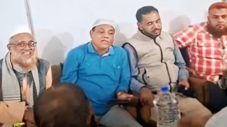 যাঁরা ১৫ বছরে খাইতে পারে নাই হেগো নাম দিয়েন’, ওএমএস ডিলারদের বিএনপি নেতা