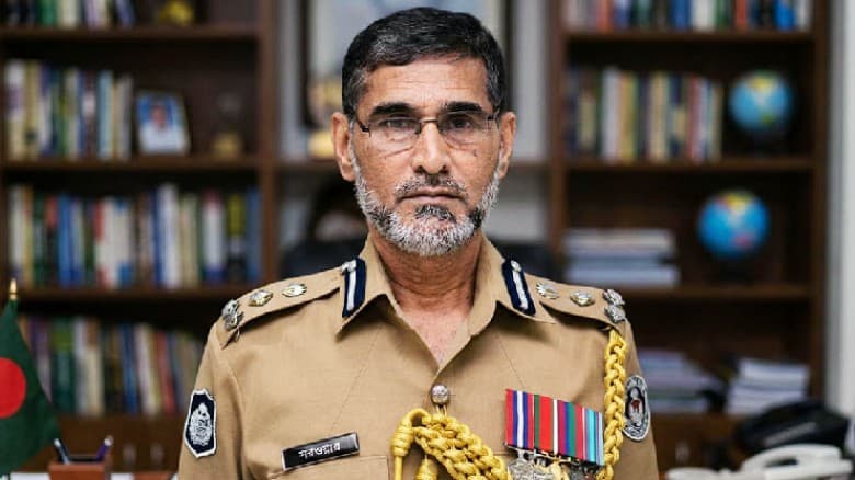 কাউন্টারগুলোতে ভাড়ার চার্ট টানিয়ে রাখার নির্দেশ ডিএমপি কমিশনারের
