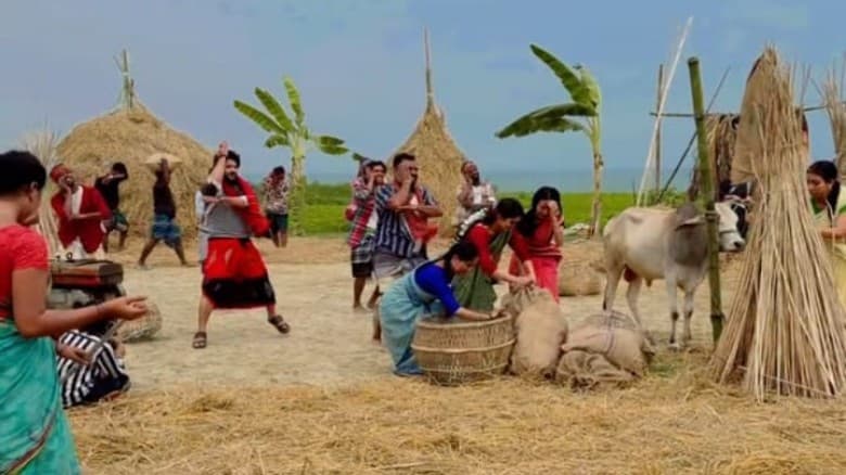 হামলার শিকার শুটিং ইউনিট!   ১ লাখ টাকা চাদা দাবির অভিযোগ