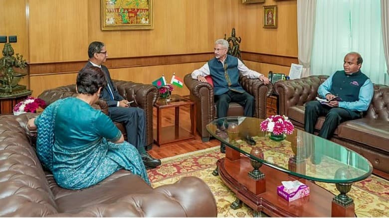 ভারতের পররাষ্ট্রমন্ত্রীর সঙ্গে বৈঠকে  বাংলাদেশের হাইকমিশনার