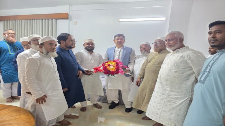 ঈদ শুভেচ্ছা বিনিময়ে স্বরাষ্ট্র মন্ত্রীর সাথে কক্সবাজার জামায়াত নেতৃবৃন্দের সাক্ষাৎ