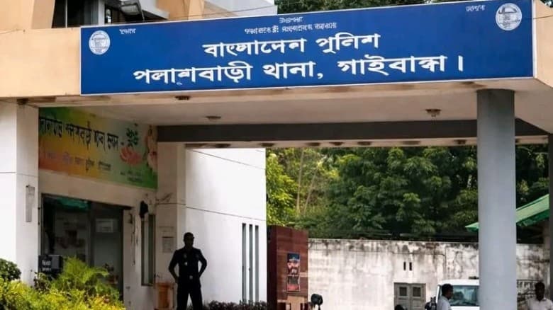 গাইবান্ধায় পুলিশের ওপর হামলার অভিযোগ: জামায়াত যুব বিভাগের ৯ কর্মীর বিরুদ্ধে মামলা, আটক ১
