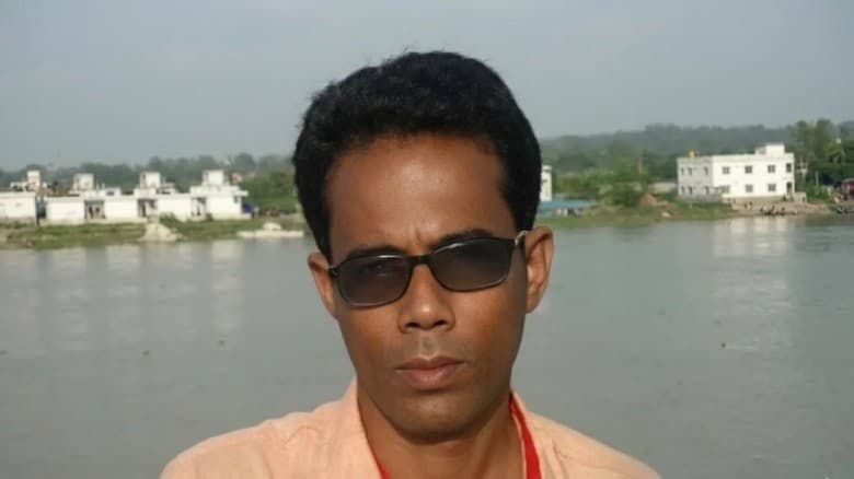 চাঁদাবাজির মামলায় গ্রেপ্তার খাদ্য কর্মকর্তা বরখাস্ত