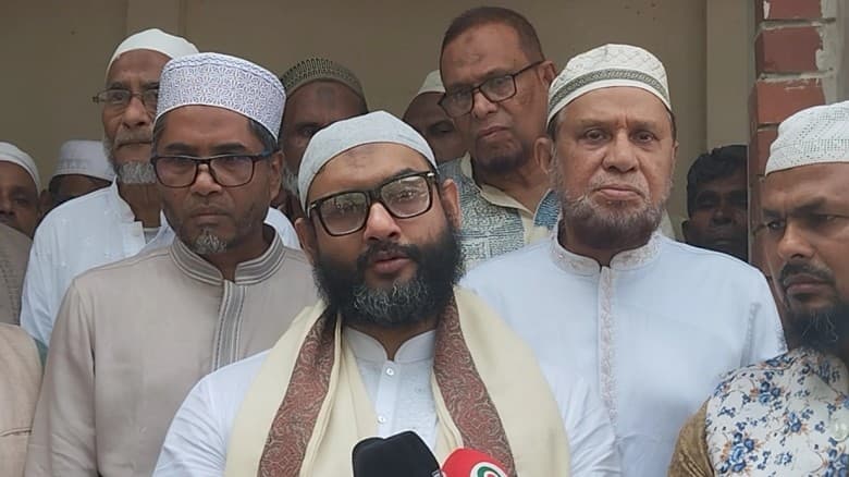 সংসদে অজুর পানি না পেয়ে ক্ষোভ ব্যারিস্টার আরমানের
