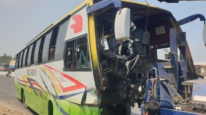 সিরাজগঞ্জে সড়ক দুর্ঘটনায় তিনজন নিহত