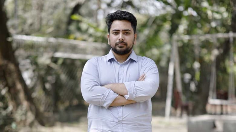 রাজনৈতিক ঐক্য ছাড়া সরকারের টিকে থাকা কঠিন: নাহিদ ইসলাম